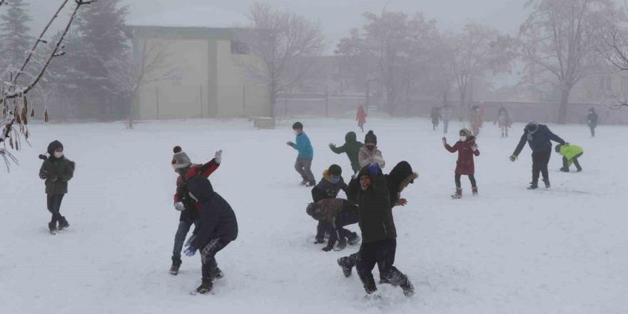 Erzincan’da Eğitime Bir Gün Ara Verildi