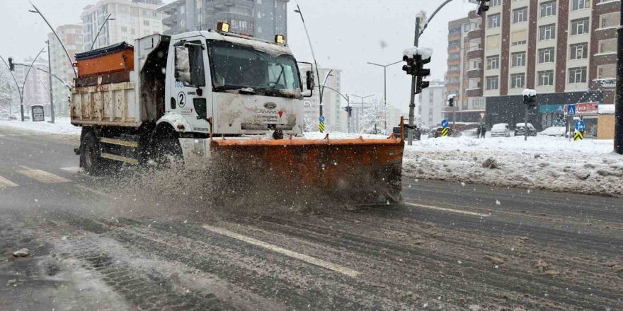Kahramanmaraş Büyükşehirden 2 Bin 287 İhbara Müdahale