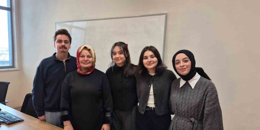 Etü’lü Öğrencilerin Afet Yönetimine Yönelik Projesi Havelsan Suıt Programına Kabul Edildi