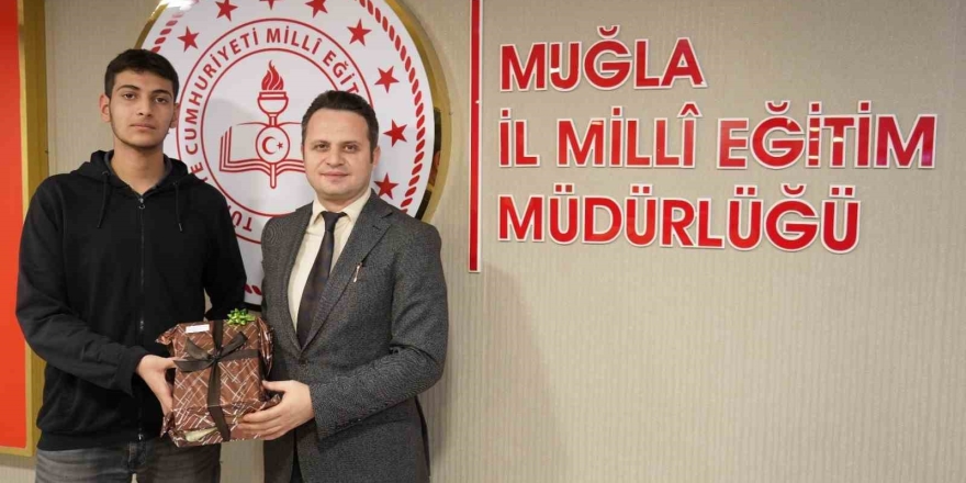 Köyceğiz Fen Lisesi Öğrencisi Eşmeli, "çevrim İ̇çi Anlamını Bul Yarışması" İl Birincisi Oldu