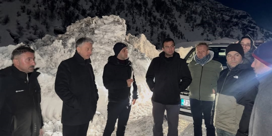 Şırnak’ta Karla Mücadele Gece Boyu Sürdü