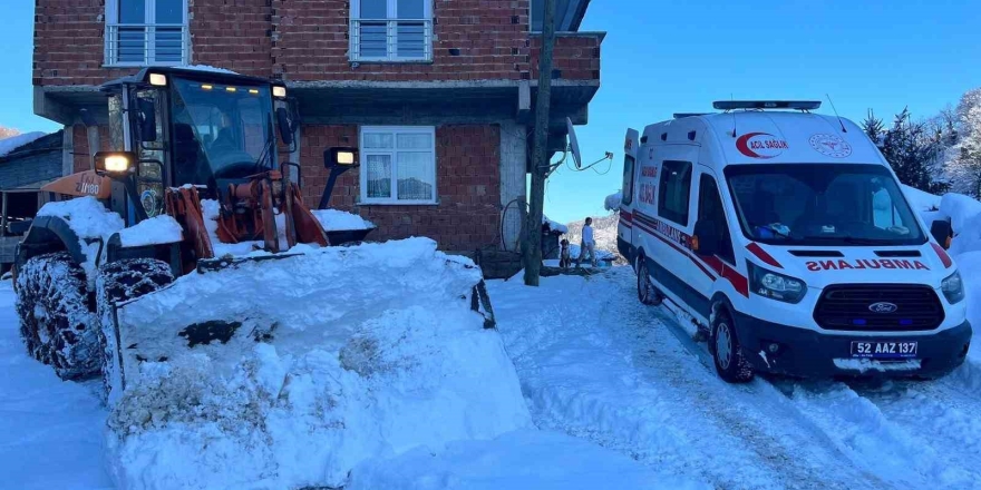 Ulubey’de Yollar Açık