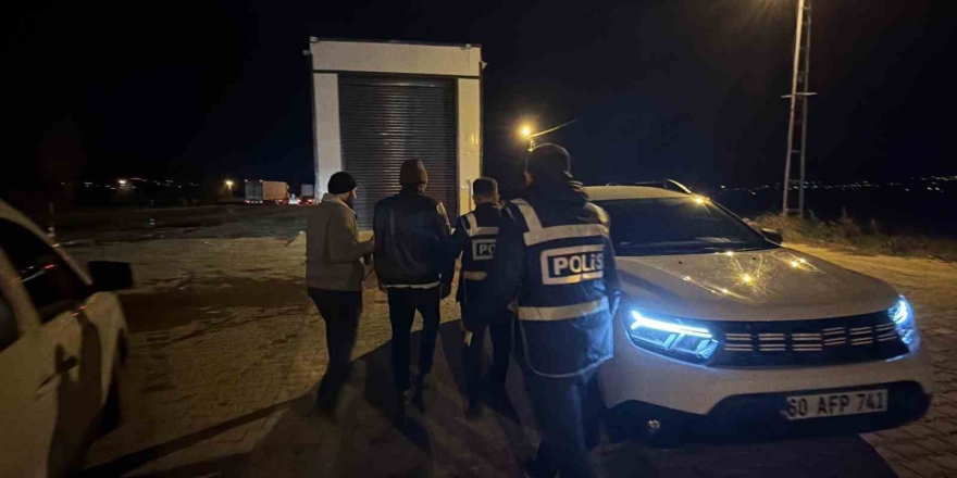 Tokat’ta Durdurulan Otobüste 5 Kaçak Göçmen Yakalandı