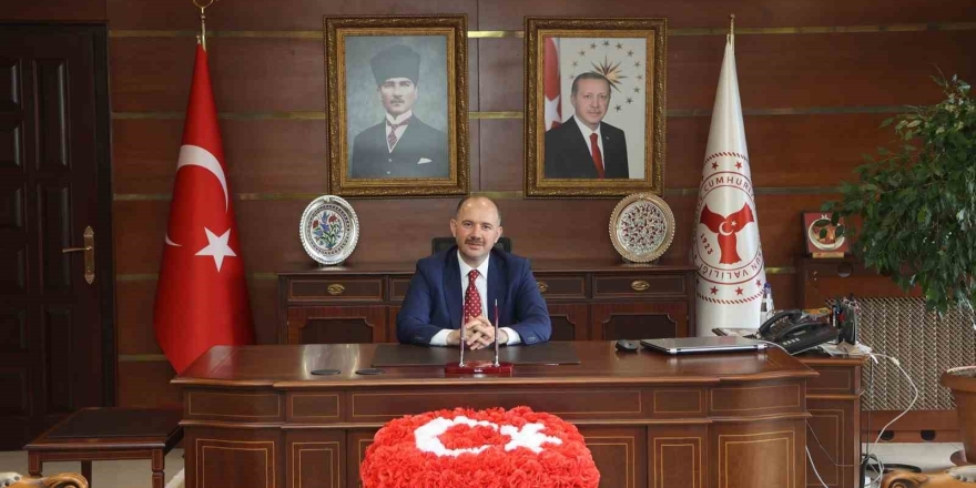 Giresun Valiliği’nde Görev Değişimi