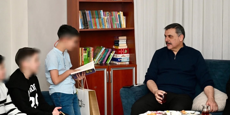 Vali Çiftçi’den Anlamlı Ziyaret