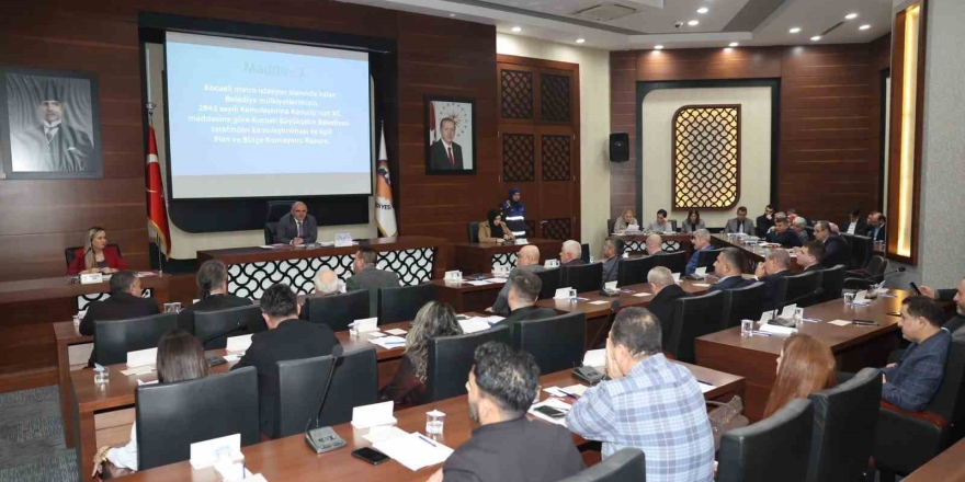 Körfez Belediye Meclisi’nde Metro Durağı Yeri Devri Görüşüldü