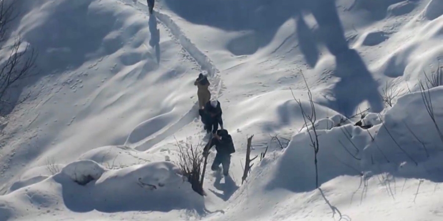 Diyarbakır’da Rahatsızlığı Bulunan Vatandaş, Jandarma Helikopteriyle Hastaneye Sevk Edildi