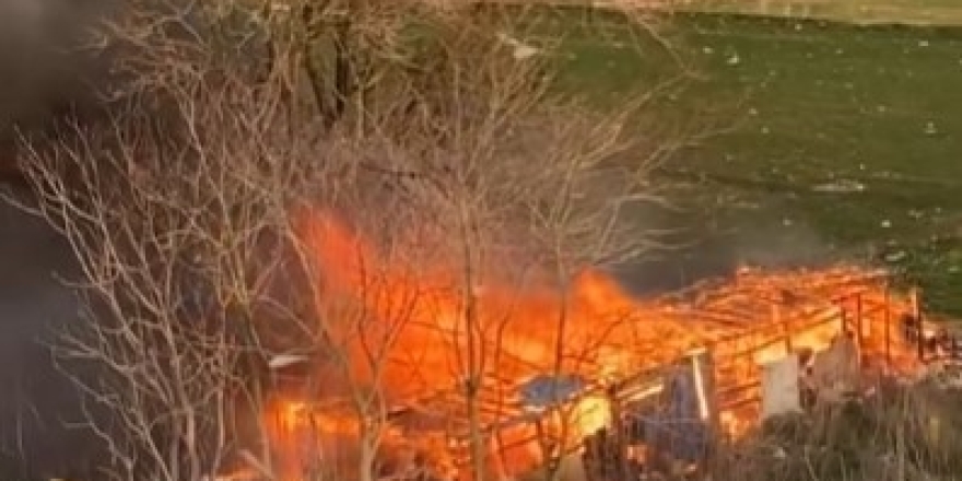 Karacabey’de Ağıl Alev Alev Yandı