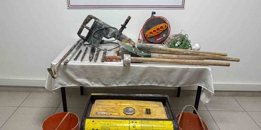 Jandarmadan Tokat’ta Kaçak Kazı Baskını