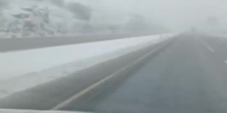 Denizli Emniyeti Sürücülere Kar Yağışı Sonrası Uyarıda Bulundu