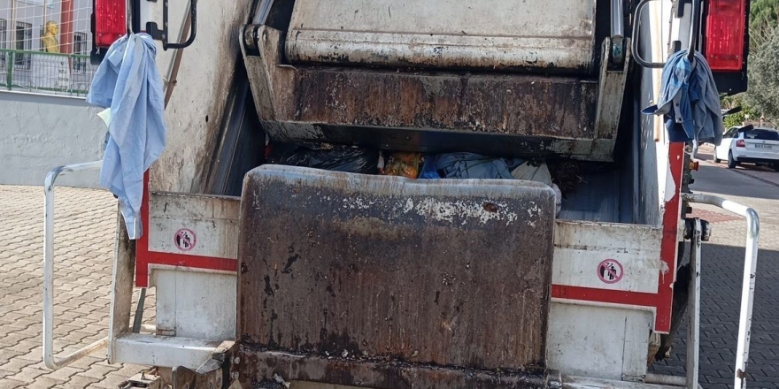 Marmaris’te Belediyesi Çöp Kamyonunun Çarptığı Kadın Öldü