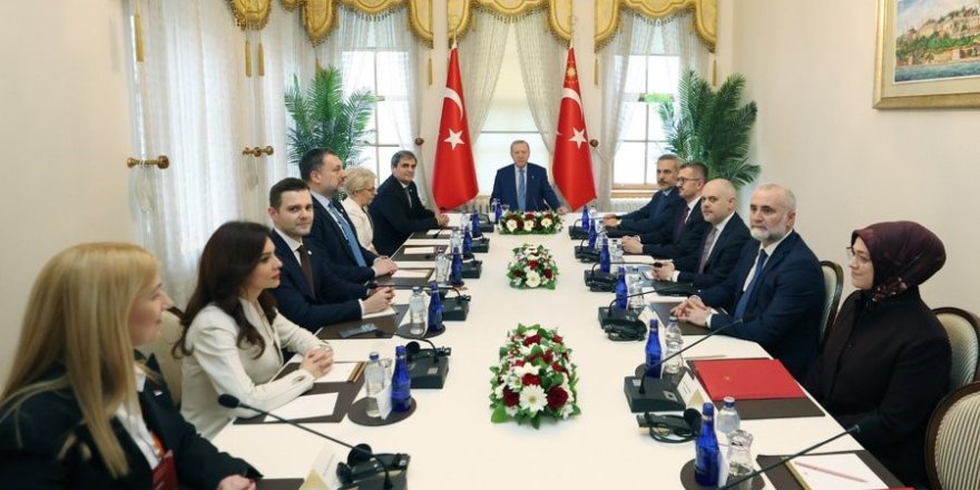 Cumhurbaşkanı Erdoğan, Balkan Barış Platformu Üyelerini Kabul Etti