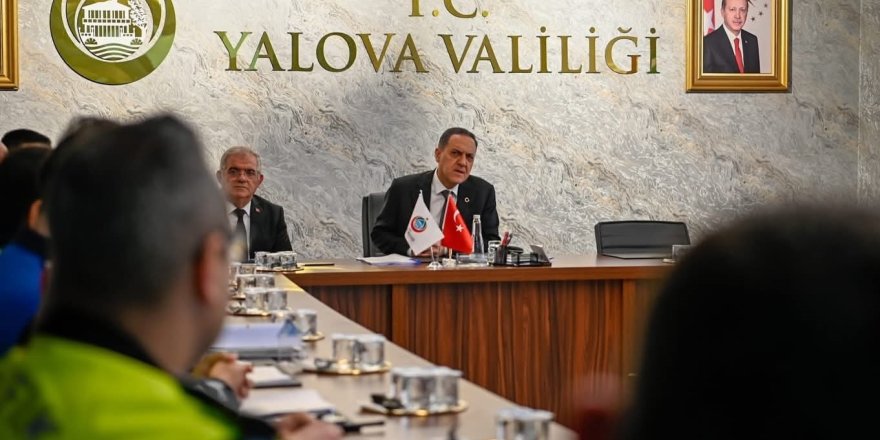 Yalova’da Trafik Levhaları Sadeleştirildi