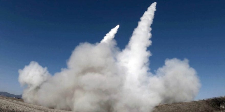 Kuzey Kore Büyük Kalibreli Çoklu Roketatar Sistemini Test Etti