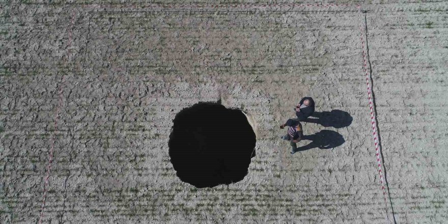 Kontrolsüz Ve Yoğun Yeraltı Suyu Kullanımının Bedeli: Ovadaki Obruklar