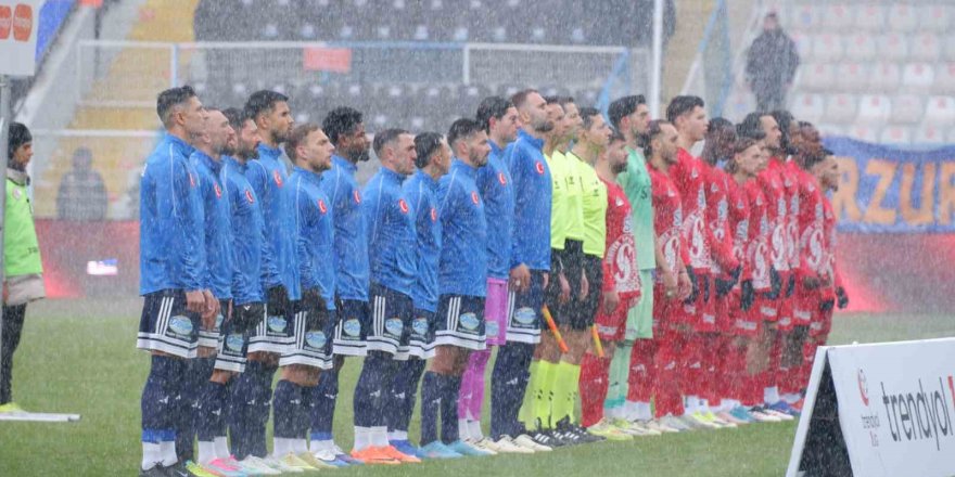 Erzurumspor FK'dan Net Galibiyet.. Sarıyer'e Sahaya 4 GOL!