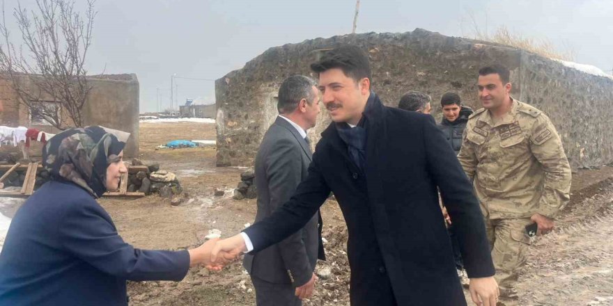 Digor Kaymakamı Kahraman, Köylerde Vatandaşlarla Buluşuyor