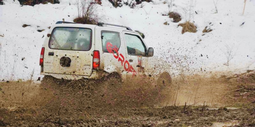 Karadeniz’in Zirvesinde Adrenalin.. Şavşat Off-Road Oyunları Nefes Kesti!