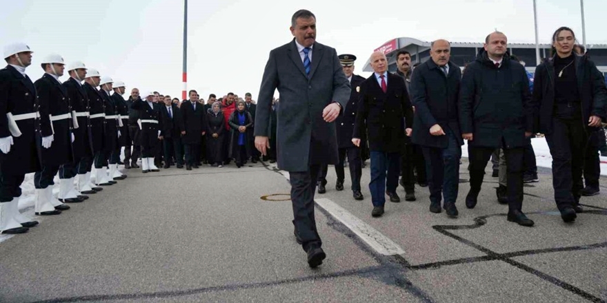 Yeni İ̇çişleri Bakanı Mustafa Çiftçi Erzurum’a Veda Etti