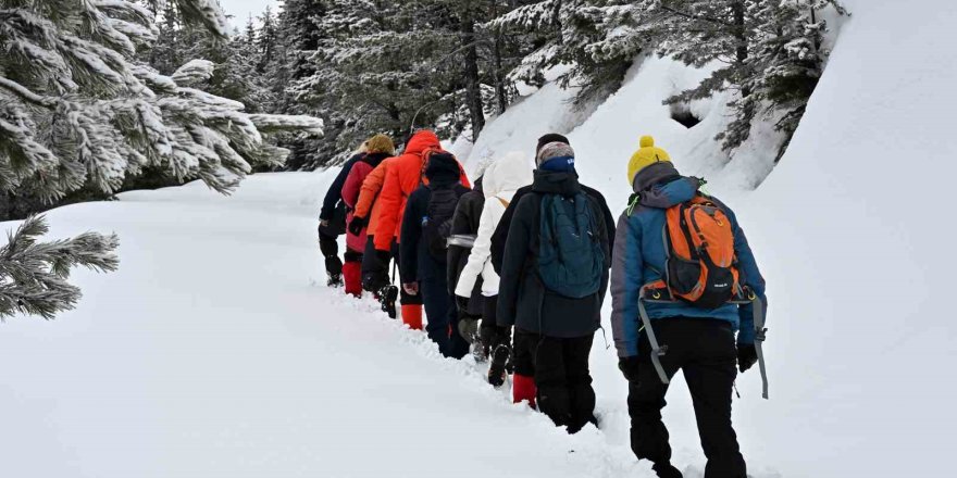 Gümüşhane’de Nefes Kesen Doğa Yürüyüşü.. Tersun Dağı’nda Zorlu Kış Parkuru!