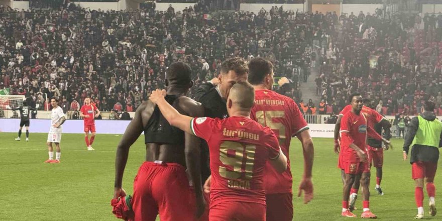 Diyarbakır’da Uzatma Dakikası Coşkusu.. Amedspor 90+4’te Güldü!