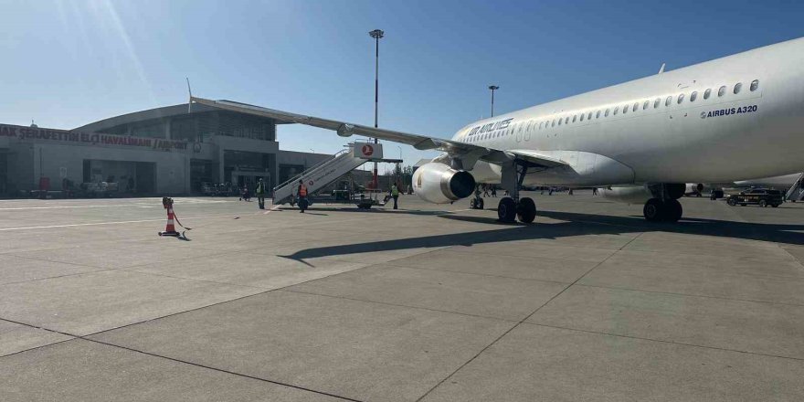 Erbil'e İnemeyen Uçaklar Şırnak'a Yöneldi.. Habur Üzerinden Irak'a Geçiş!