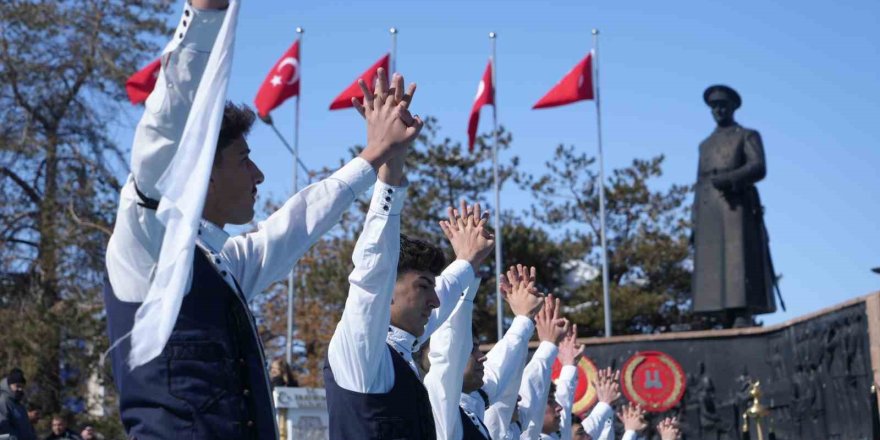 Erzurum’da 12 Mart Coşkusu.. Kurtuluşun 108’inci Yılı Kutlandı!