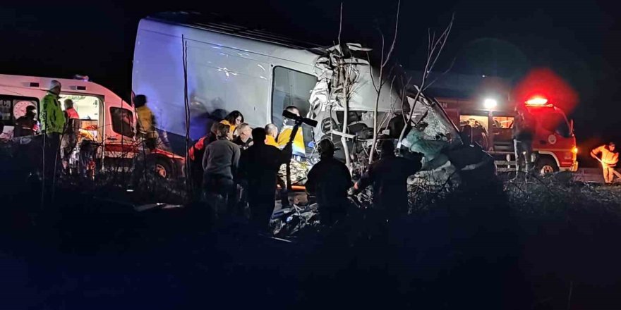 Edirne’de Feci Kaza: 2 Ölü, 1 Yaralı