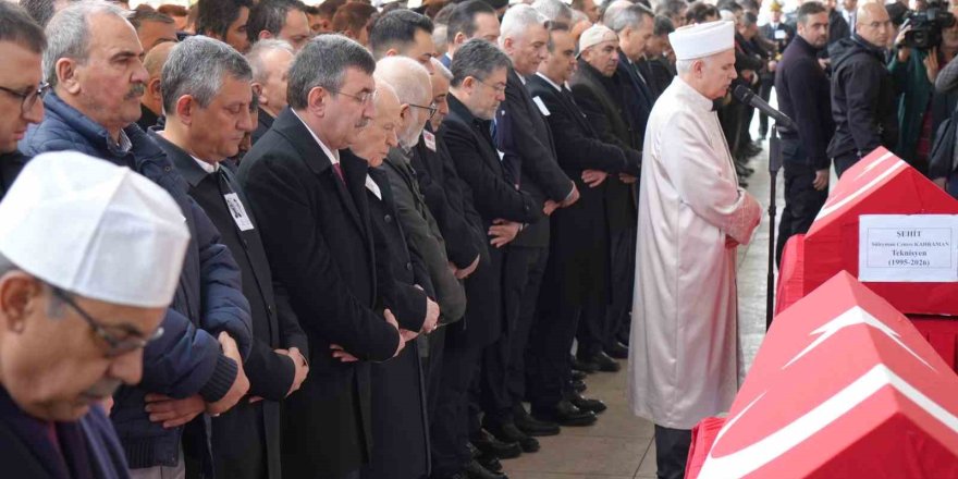 Katar’da Helikopterin Düşmesi Sonucu Şehit Olan Aselsan Teknisyenleri İçin Töreni Düzenlendi