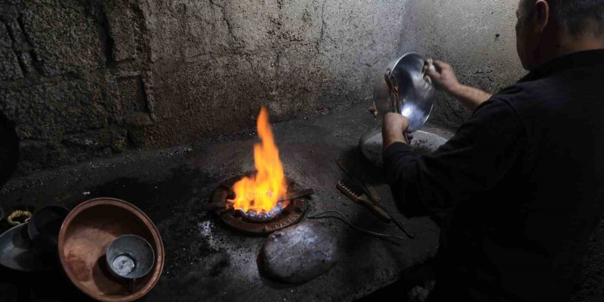 Geleneksel El Sanatları Tehlike Altında.. Adana'nın Bakırcılar ve Kalaycılar Çarşısı!
