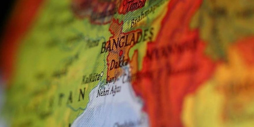 Bangladeş’te Yolcu Otobüsü Nehre Düştü: 24 Ölü
