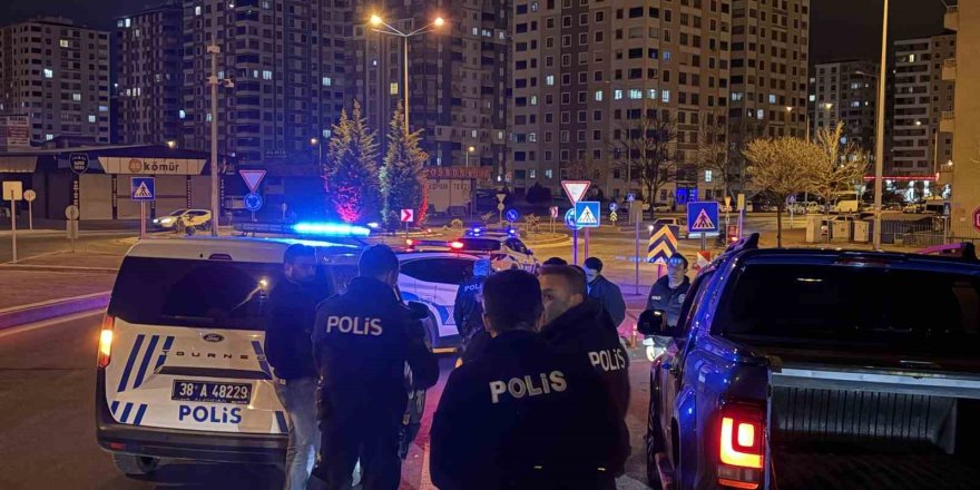 Kayseri’de Polisten Kaçan 2 Alkollü Sürücüye 920 Bin TL Para Cezası Yazıldı