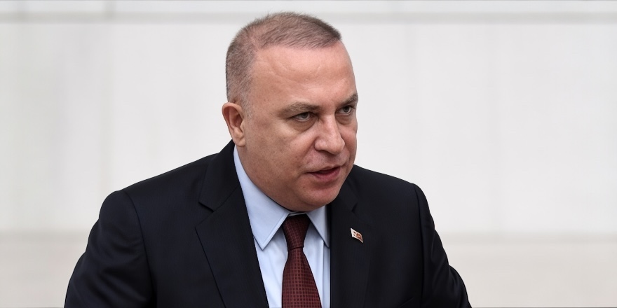 MHP’de Sürpriz İstifa.. İzzet Ulvi Yönter Görevinden Ayrıldı!