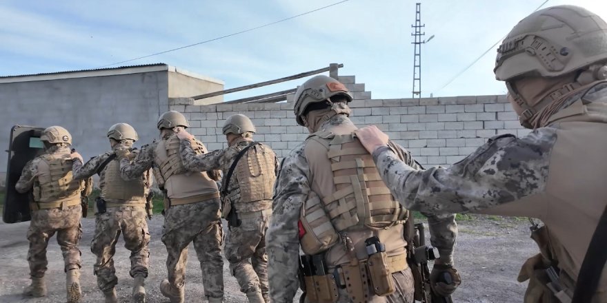 Iğdır’da İnsan Kaçakçılığı Operasyonu.. 12 Kişi Yakalandı, 7’si Tutuklandı!