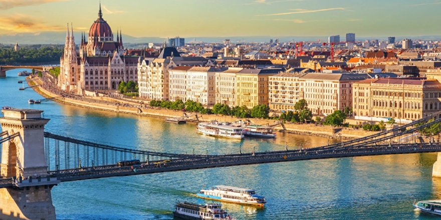 Macaristan’da Kritik Seçim.. Viktor Orban’ın 16 Yıllık İktidarı Sınanıyor!