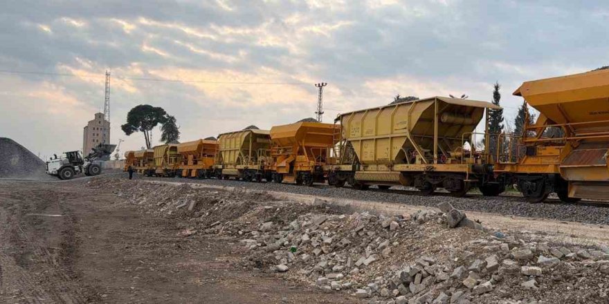 Suriye Sınırındaki 350 Kilometrelik Hat Tren Trafiğine Açıldı