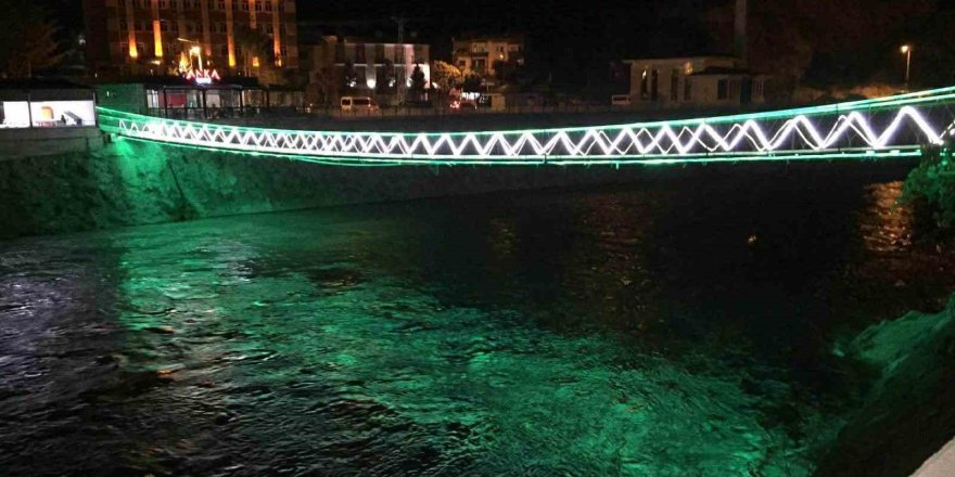 Çoruh’un İşlevsel Asma Köprüleri.. Zamana Direnen Ulaşım Hatları!