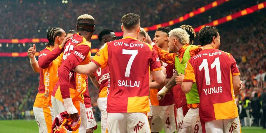 Galatasaray, Fenerbahçe İle Puan Farkını 7’ye Çıkardı