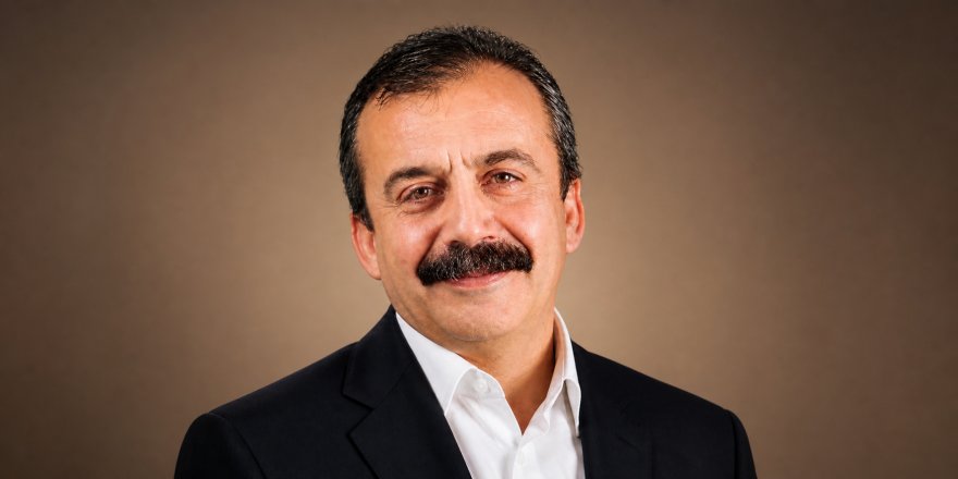 Anma, Vefa ve Siyasetin İzleri.. Sırrı Süreyya Önder Ölümünün Birinci Yılında Unutulmadı!