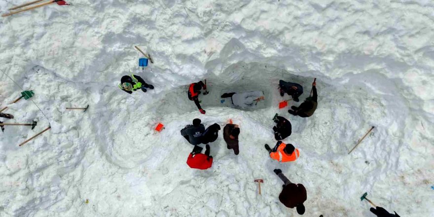 122 Gün Sonra.. Artvin’de Çığ Altında Kalan Çoban İçin Arama Çalışmaları Sürüyor!