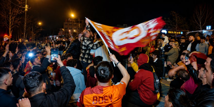 Ardahan’da Galatasaray’ın Şampiyonluk Sevinci Yaşandı