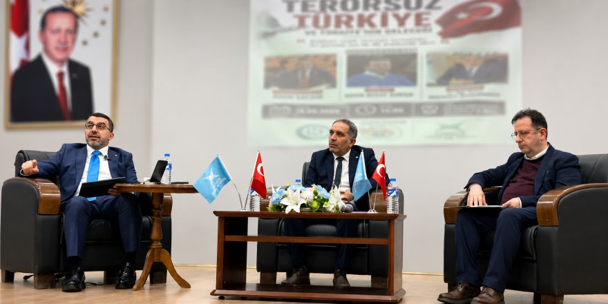 KAÜ’de Süreç Paneli Düzenlendi.. “Türkiye’nin Geleceği” Masaya Yatırıldı!