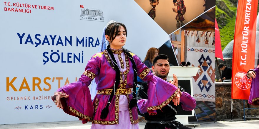 Üç Günlük Şölen Kapılarını Açtı.. Geleneksel Sanatlar Ziyaretçilerle Buluştu!