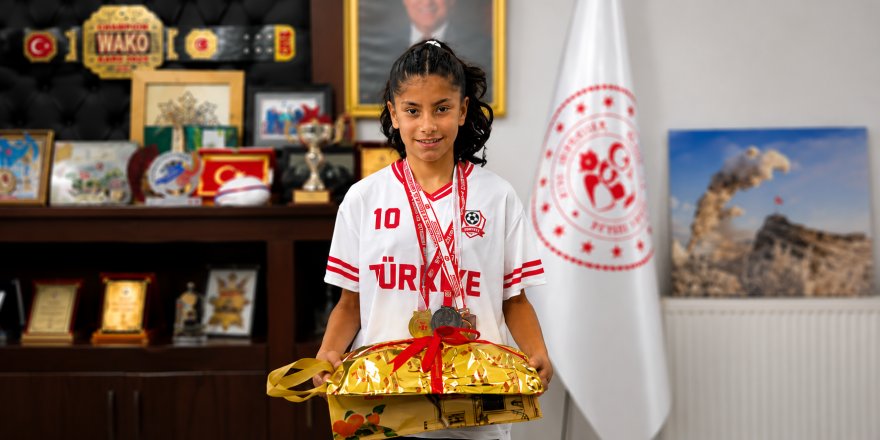Ada Bozkuş ’Bocce’de Türkiye Şampiyonu Oldu.. Karslı Sporcu Başarıya İmza Attı!