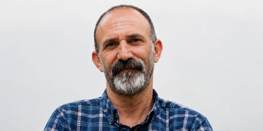 Digor’un Tanınan Eğitimcisi Ayhan Kurtulan Yaşamını Yitirdi.. Kars Yasta!