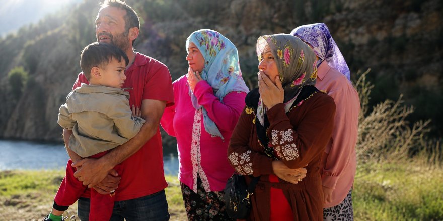 Kahreden Bekleyiş.. 14 Gün Sonra Oğlunun Cansız Bedenine Ulaşıldı, Baba Hâlâ Aranıyor!