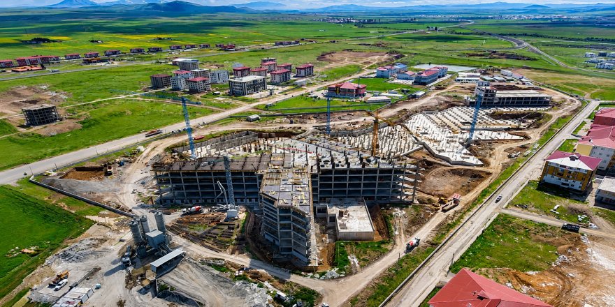 Kars Bölge Hastanesi Yükseliyor.. Temelden İnşaata Uzanan Süreçte Yeni Aşama!