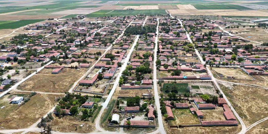 Adeta Cetvelle Çizilmiş 113 Yıllık Bu Köyde Çıkmaz Sokak Yok
