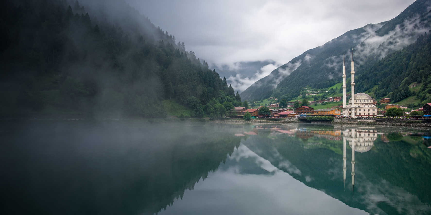 Turistler Uzungöl’ü Gökyüzünden Keşfediyor
