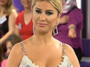 Songül Karlı: Göğüs Estetiği Yaptırdım